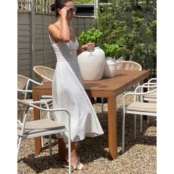 Table de salle à manger de jardin BARATTI 180 cm 90 cm Acacia Marron
