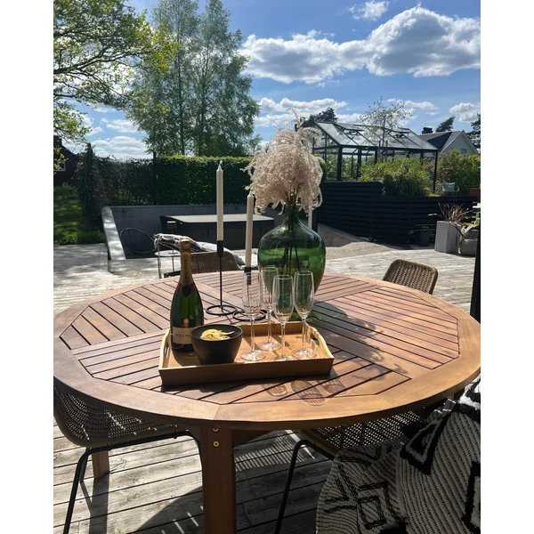 Table de salle à manger de jardin TOLVE 150 cm 150 cm Acacia Marron